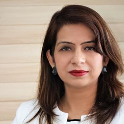 Dr Naiya Bansal